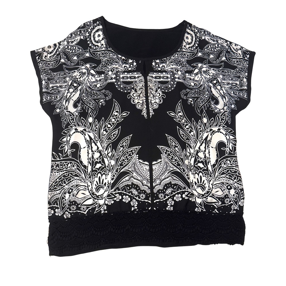 Chicos Black White Paisley Short Sleeve Blouse Crochet Lace Trim Top sz 2 L